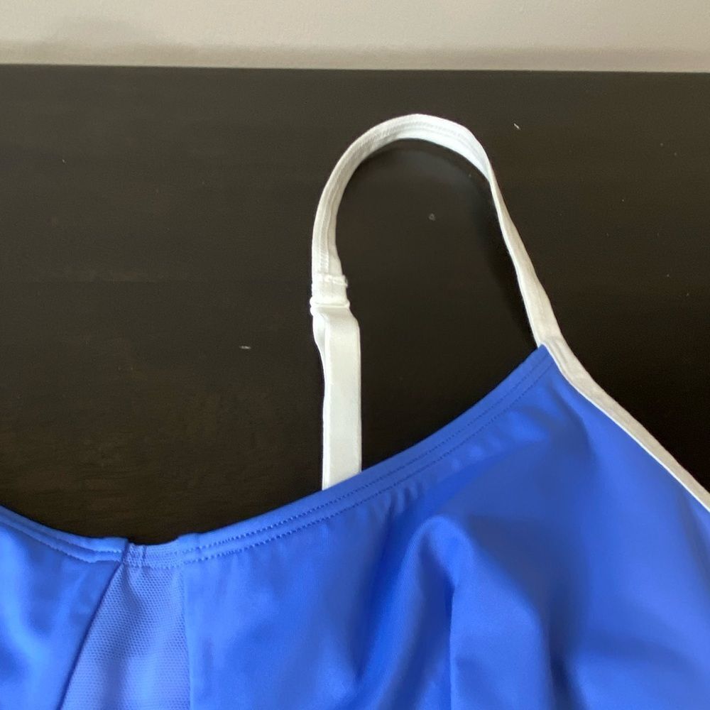Colsie light blue sports bra, size small - Picture 3 of 10